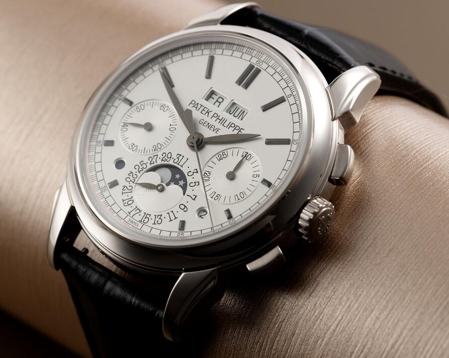 The white gold Patek Philippe was sold at high price on eBay.