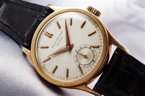 The price of gold Patek Philippe replica has increased very much.